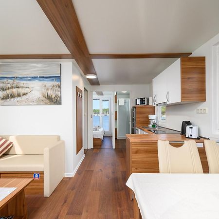 House Boat - Floating House Sofia Hotel พูลา ภายนอก รูปภาพ