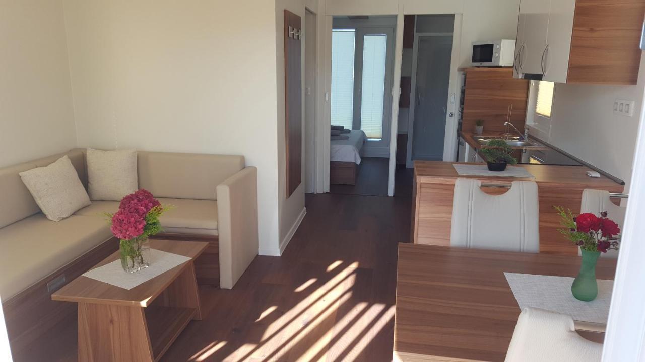House Boat - Floating House Sofia Hotel พูลา ภายนอก รูปภาพ