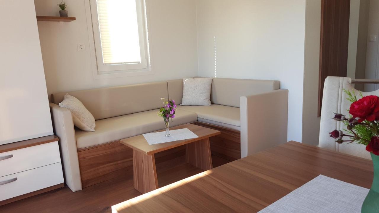 House Boat - Floating House Sofia Hotel พูลา ภายนอก รูปภาพ